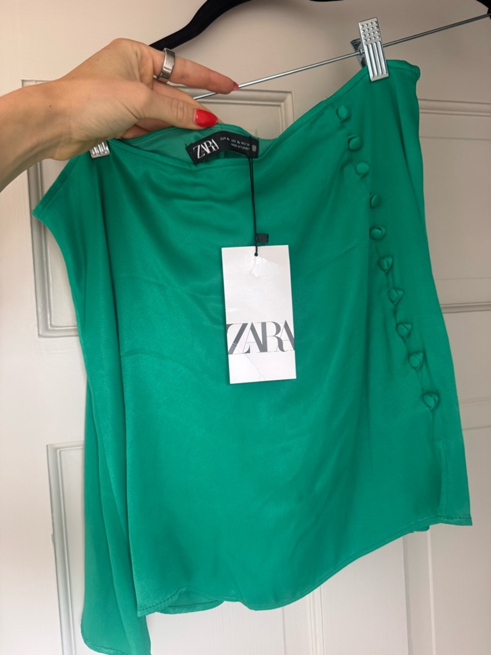 NWT ZARA SATIN EMERALD Green Button-Detail Skort